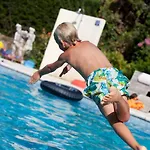 Saint Paul Le Marseillais Tentes Equippees Hébergements Insolites Glamping Mèze